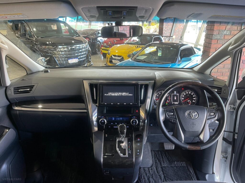 2017 Toyota Alphard V6 Type Gold GGH30