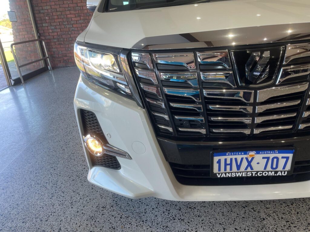 2017 Toyota Alphard V6 Type Gold GGH30