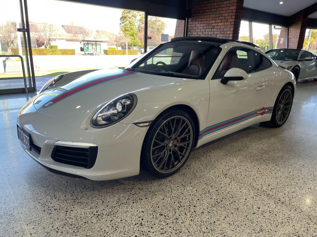 2018 Porsche 911 Carrera 991