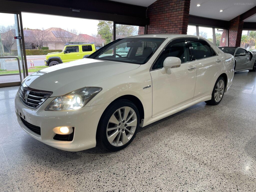 2008 Toyota Crown Hybrid GWS204