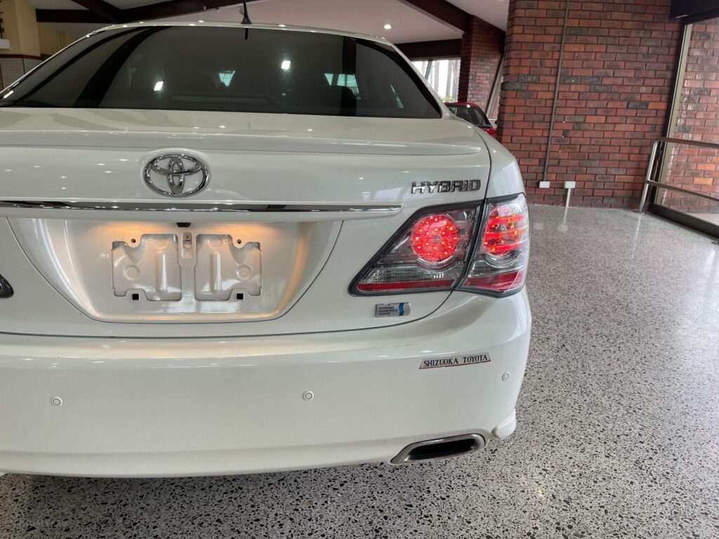 2008 Toyota Crown Hybrid GWS204