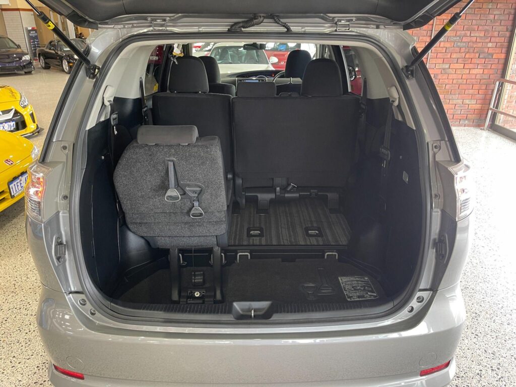 2013 Toyota Estima AERAS ACR50 8 Seater