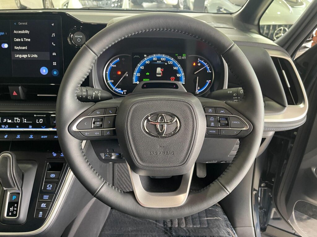 2024 Toyota Voxy Hybrid ZWR90