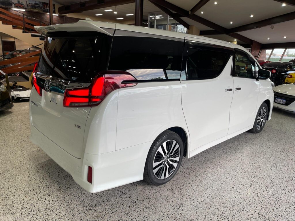 2018 Toyota Alphard SC V6 GGH30