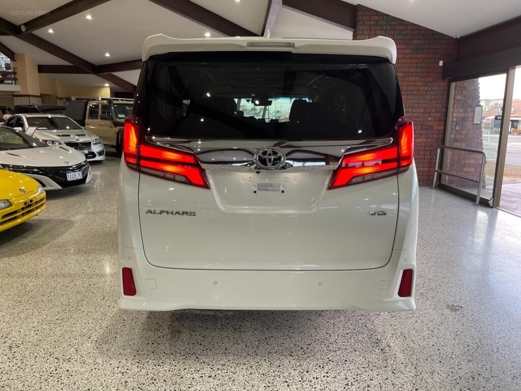 2018 Toyota Alphard SC V6 GGH30