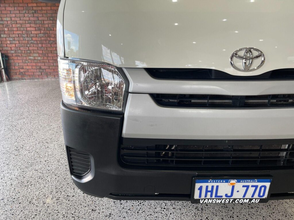 2018 Toyota Hiace LWB TRH201R With Cargo Barrier