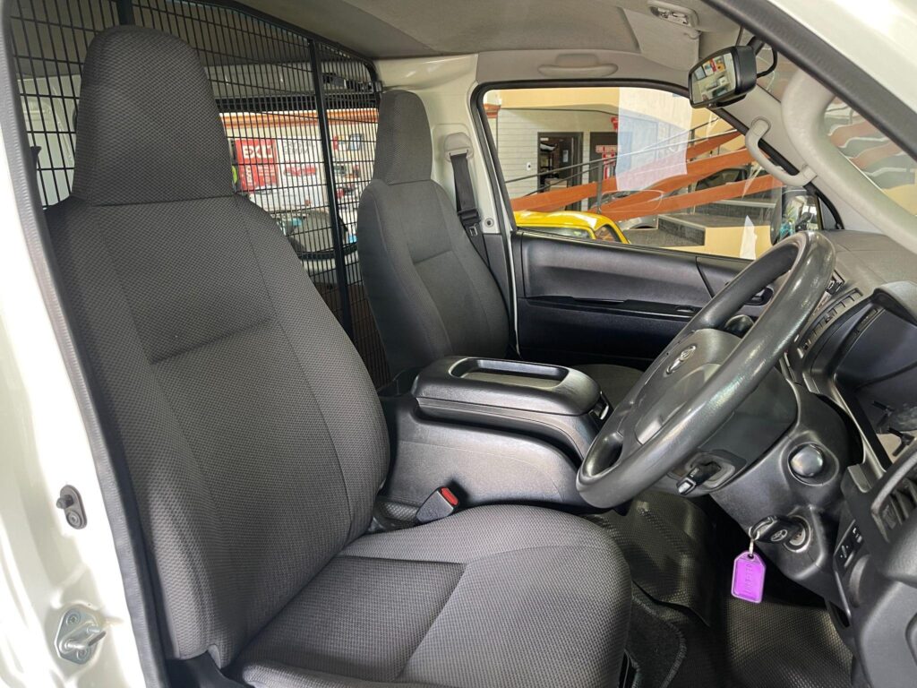 2018 Toyota Hiace LWB TRH201R With Cargo Barrier