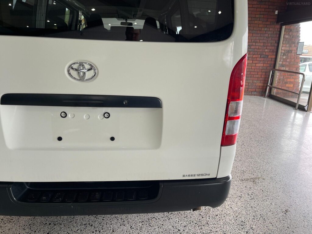 2019 Toyota Hiace DX 2WD TRH200