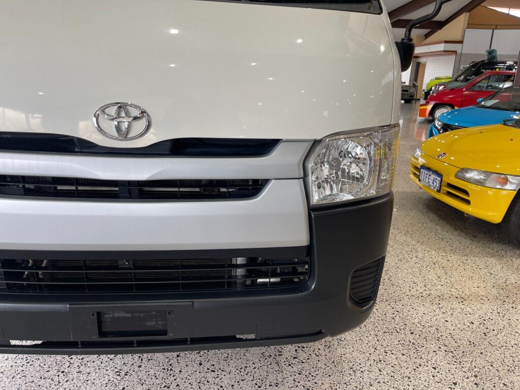 2019 Toyota Hiace DX 2WD TRH200