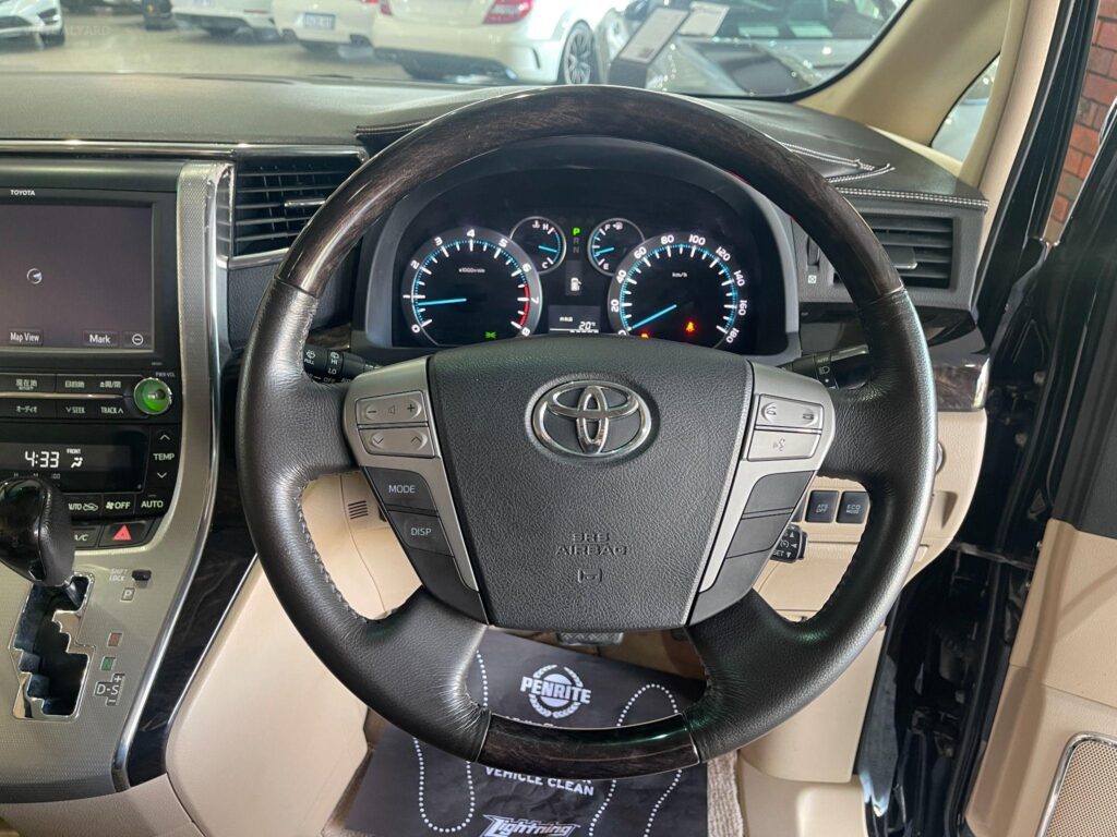 2014 Toyota Vellfire V6 GGH20