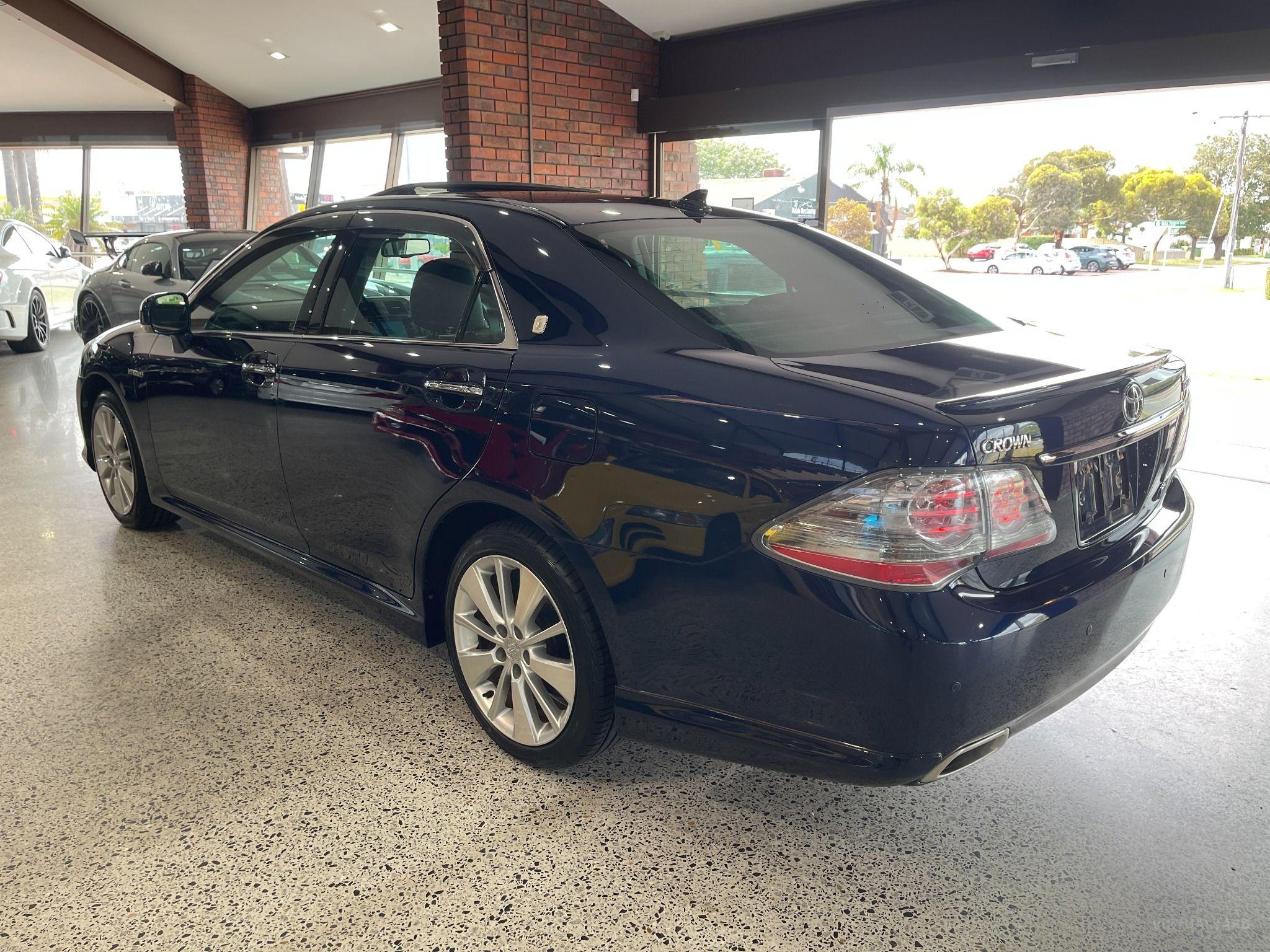 2008 Toyota Crown Hybrid GWS204