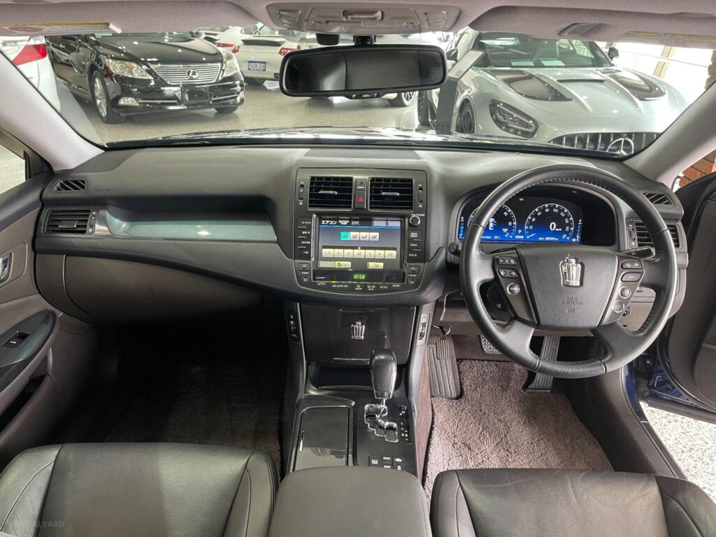 2008 Toyota Crown Hybrid GWS204