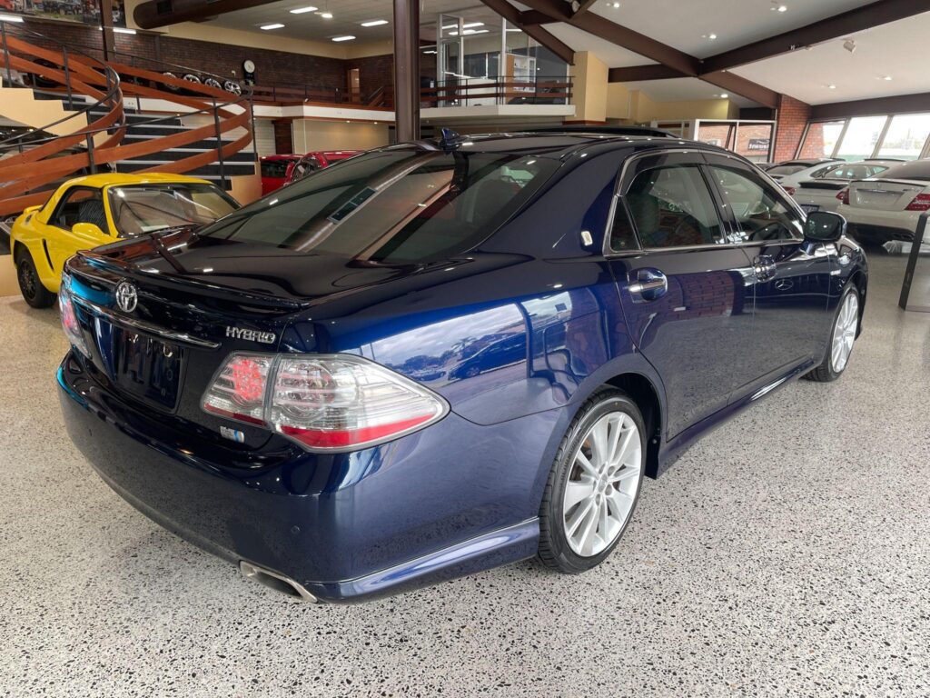 2008 Toyota Crown Hybrid GWS204