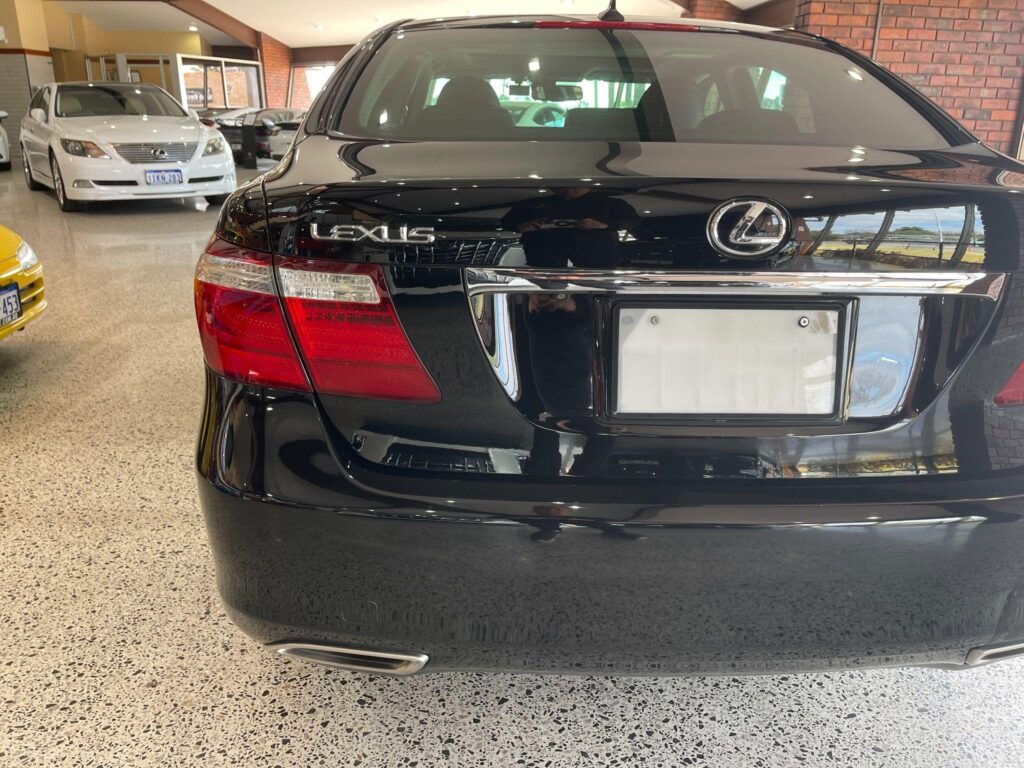 2006 Lexus LS460 VERSION UI PACKAGE USF40 RWD