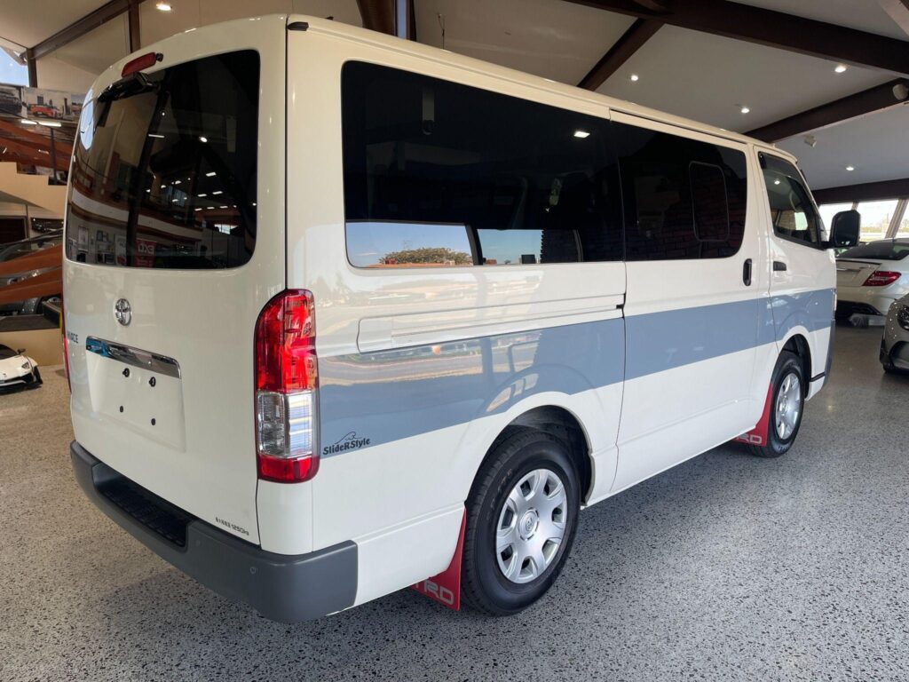 2023 Toyota Hiace DX GL PACKAGE TRH200