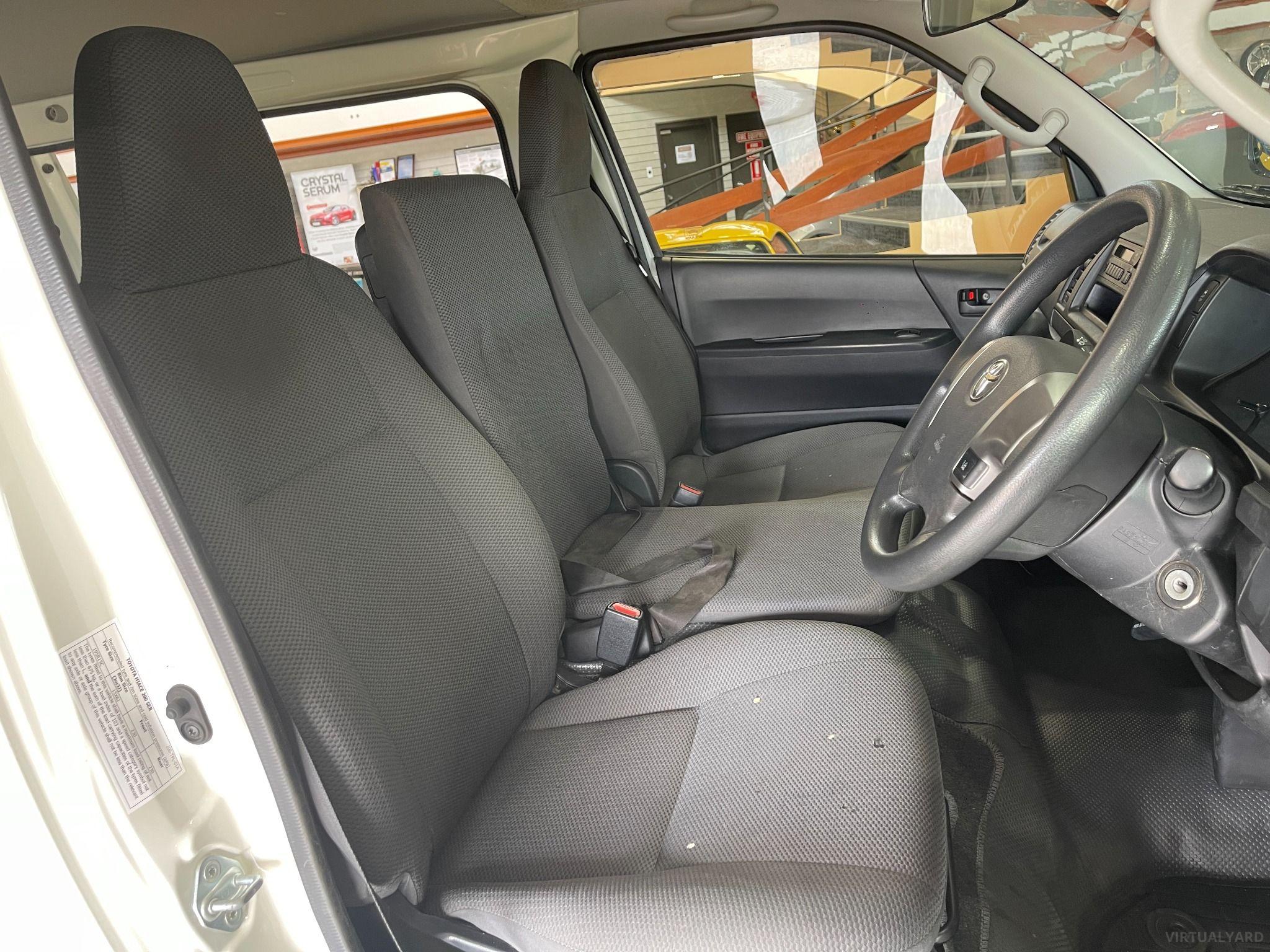 2019 TOYOTA HIACE DX GDH201