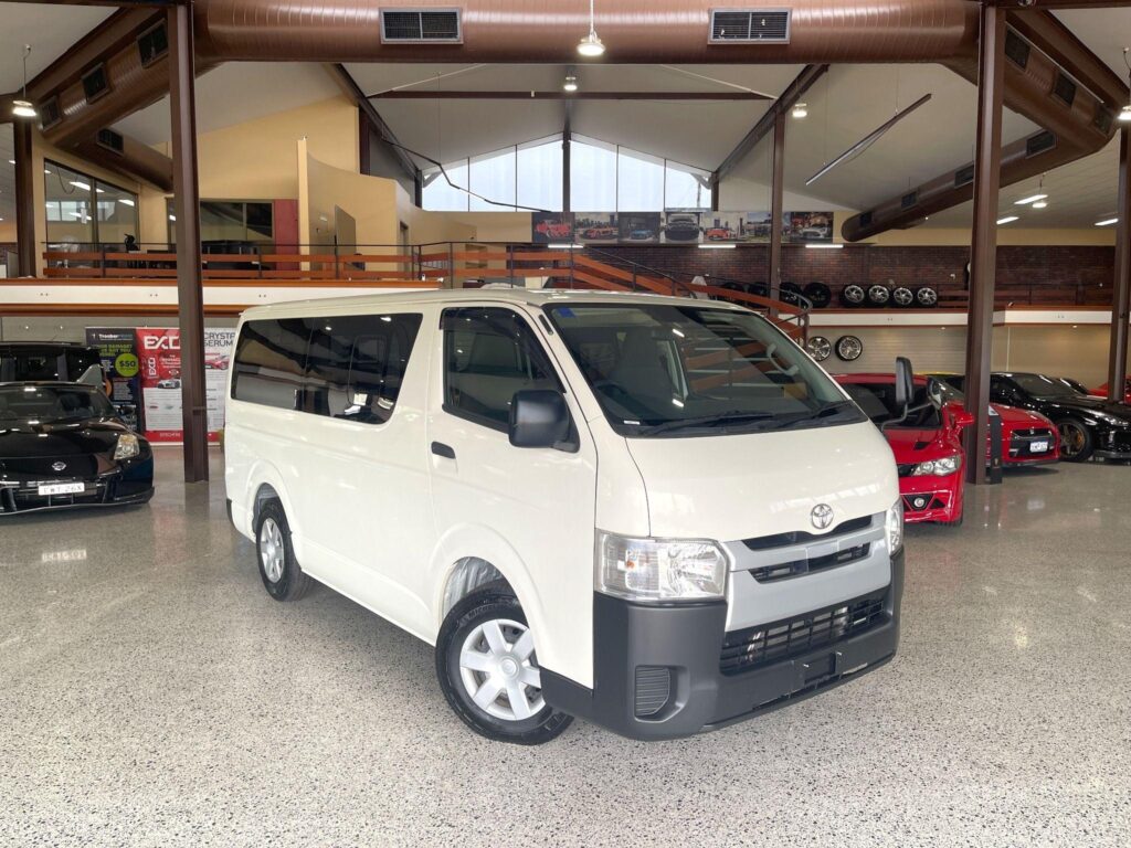 2019 TOYOTA HIACE DX GDH201