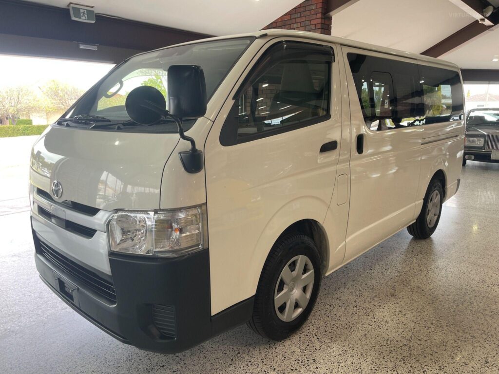 2019 TOYOTA HIACE DX GDH201