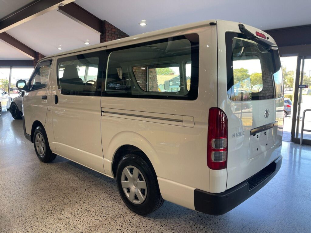 2020 Toyota Hiace 2WD TRH200