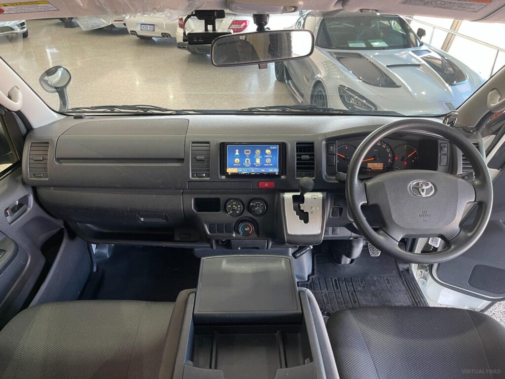 2020 Toyota Hiace 2WD TRH200