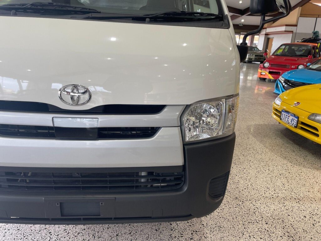 2018 Toyota Hiace V DX GDH201