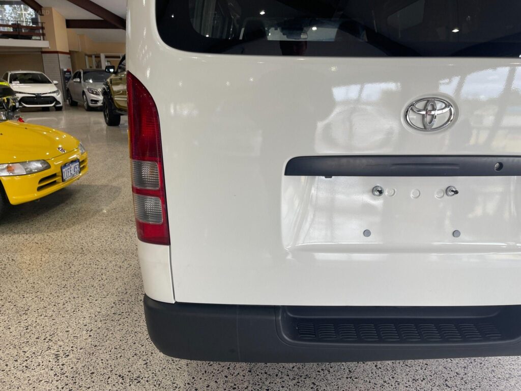 2018 Toyota Hiace V DX GDH201