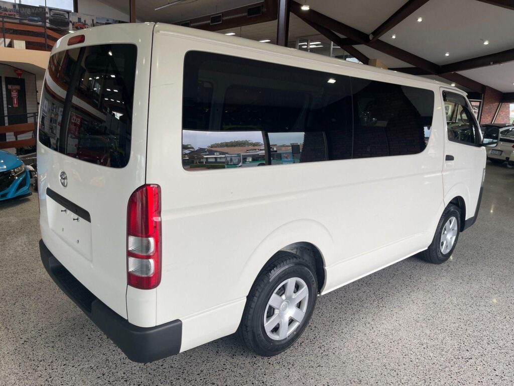 2018 Toyota Hiace V DX GDH201