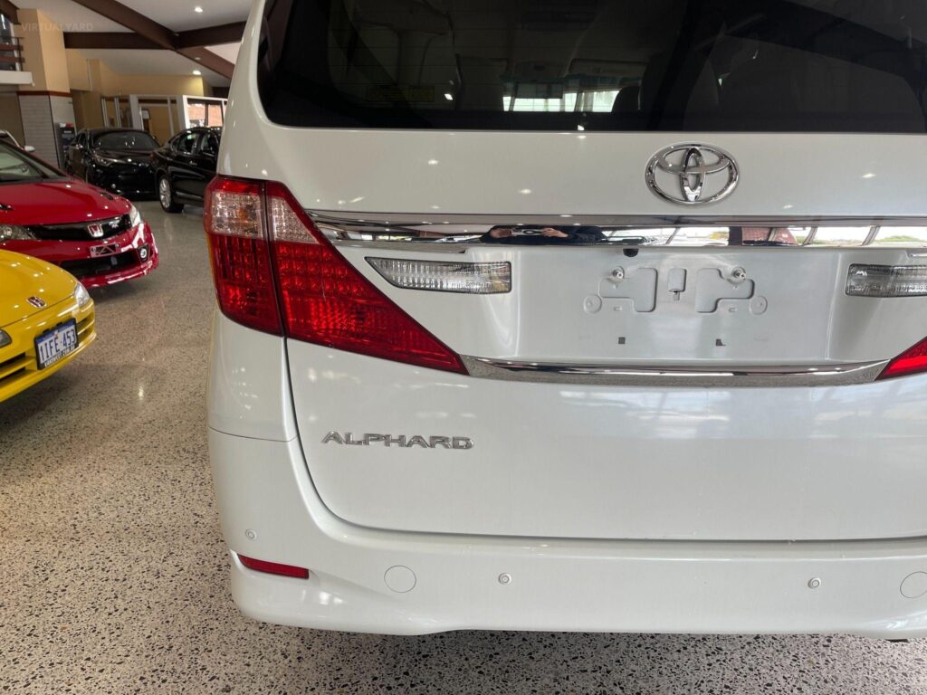 2011 Toyota Alphard ANH20 Welcab