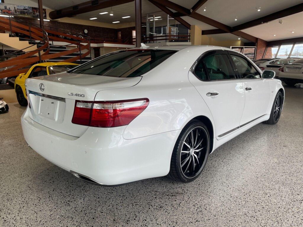 2006 Lexus LS460 RWD USF40