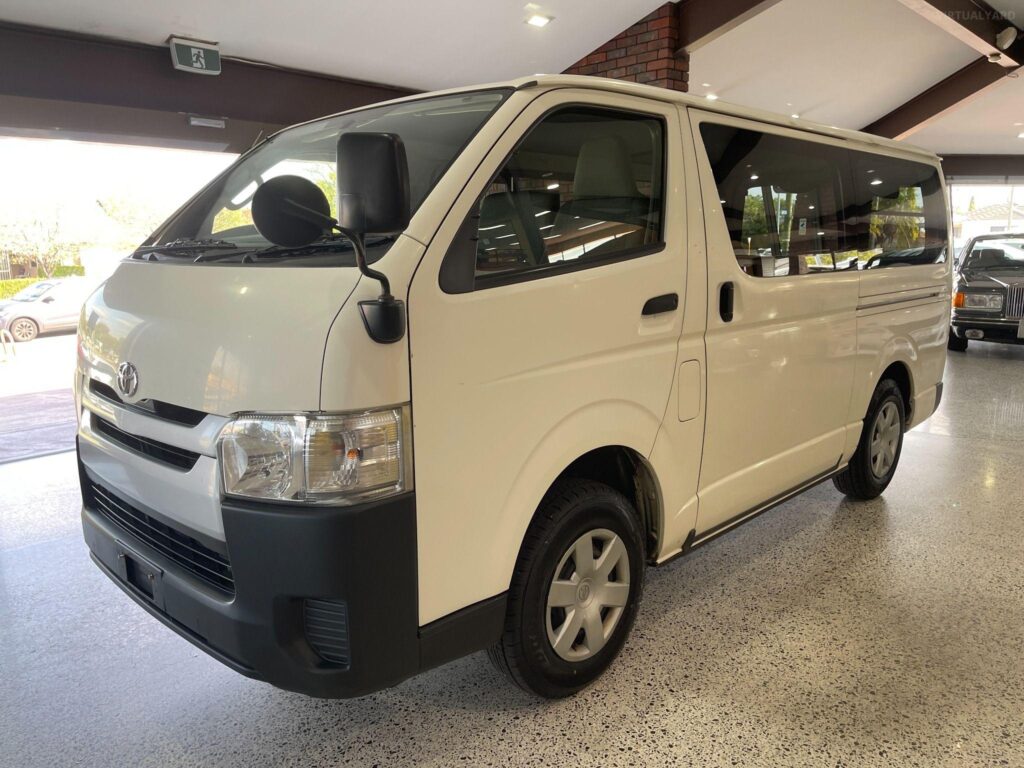 2013 TOYOTA HIACE AWD DX KDH206