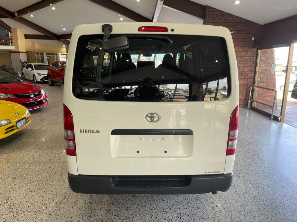 2013 TOYOTA HIACE AWD DX KDH206