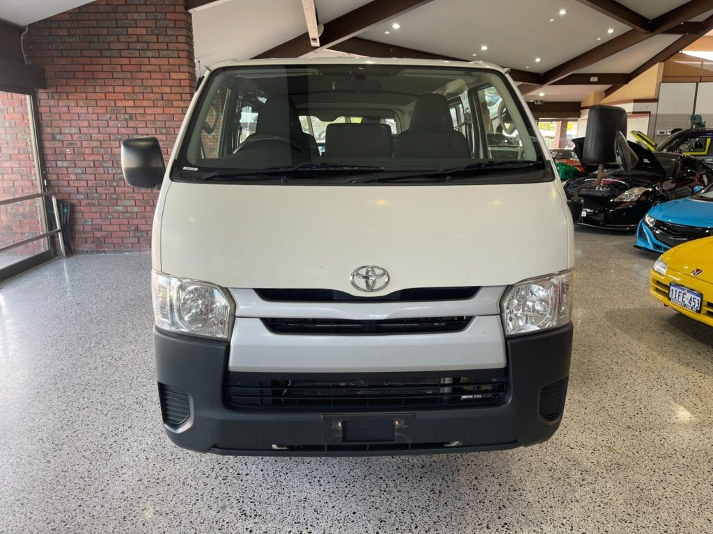 2013 TOYOTA HIACE AWD DX KDH206