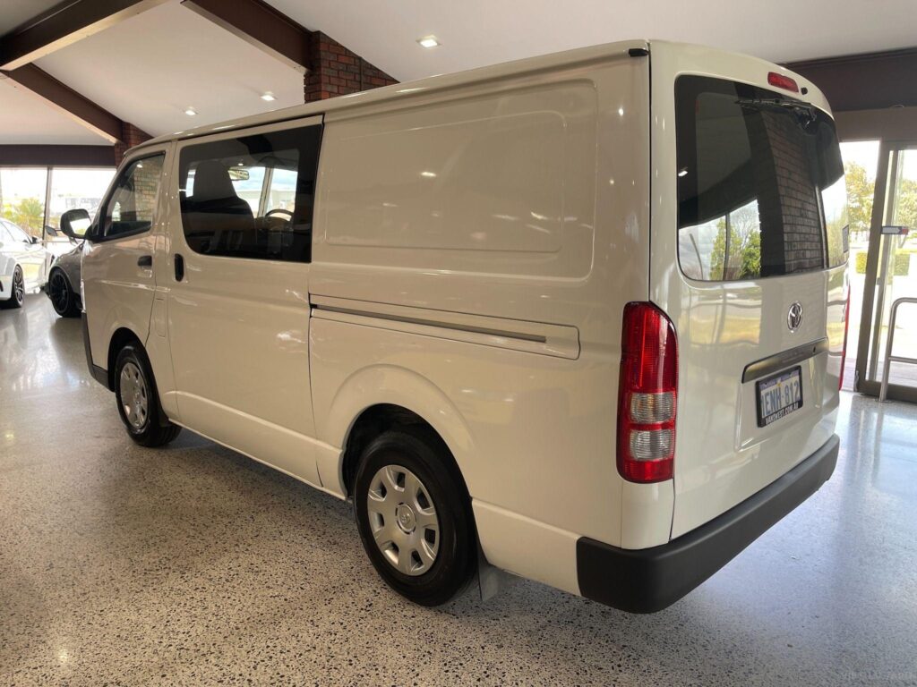 2014 Toyota HiAce LWB TRH201R