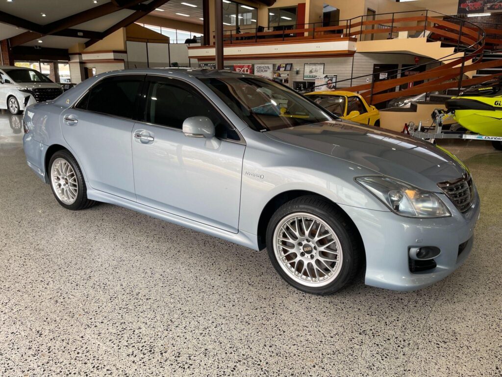 2008 Toyota Crown Hybrid GWS204