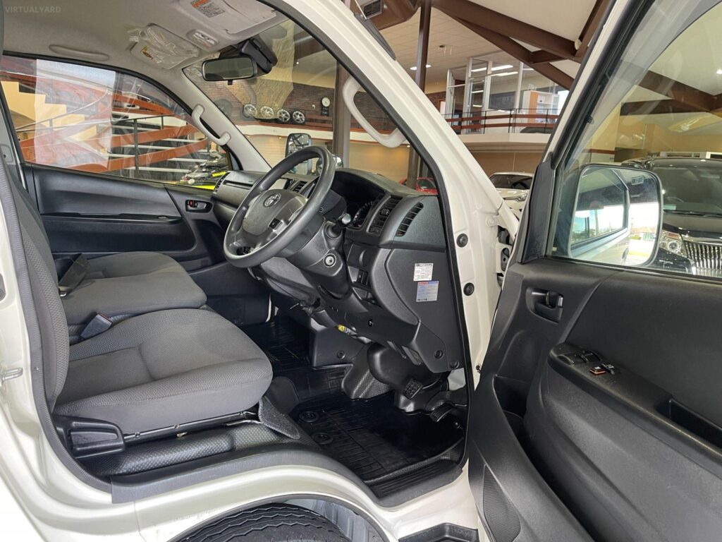 2018 Toyota Hiace DX LWB TRH200