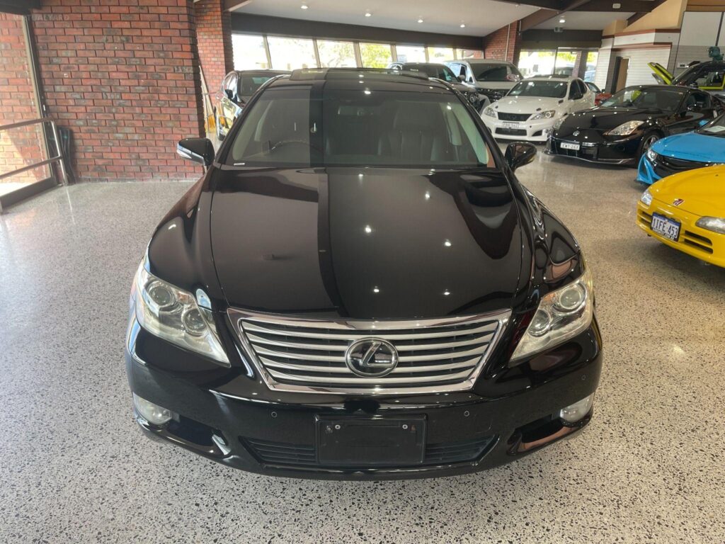 2010 LEXUS LS460 AWD USF45