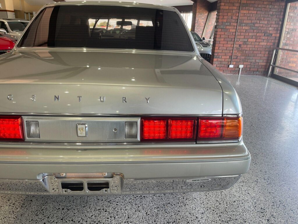 2006 TOYOTA Century V12 GZG50