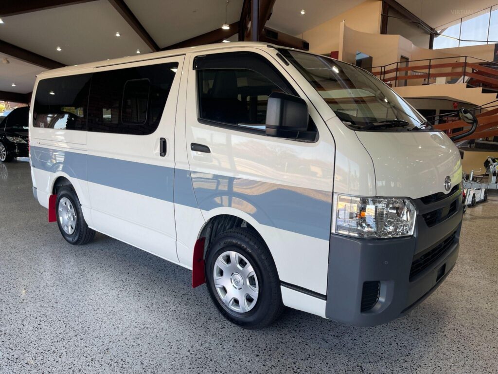 2023 Toyota Hiace DX GL PACKAGE TRH200