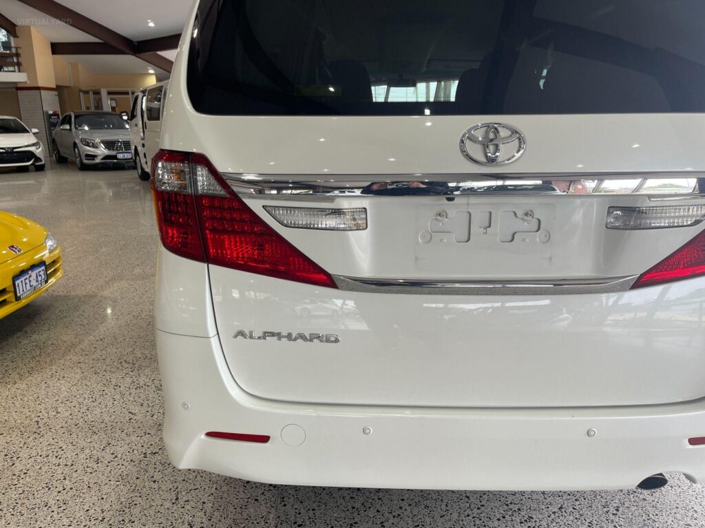 2014 Toyota Alphard 240S WELCAB ANH20