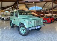 Collector’s attention 18km only Land Rover Defender 90 Heritage Limited Edition