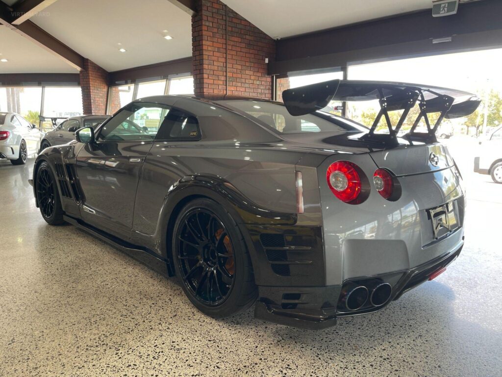 2008 NISSAN GT-R R35