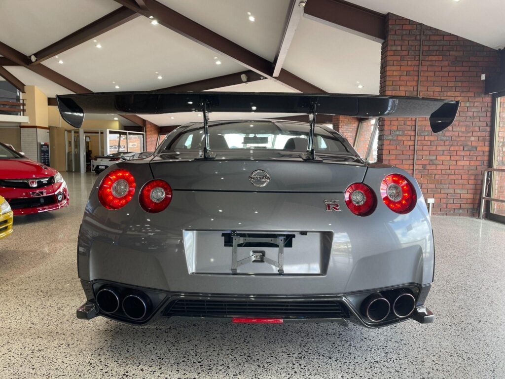 2008 NISSAN GT-R R35