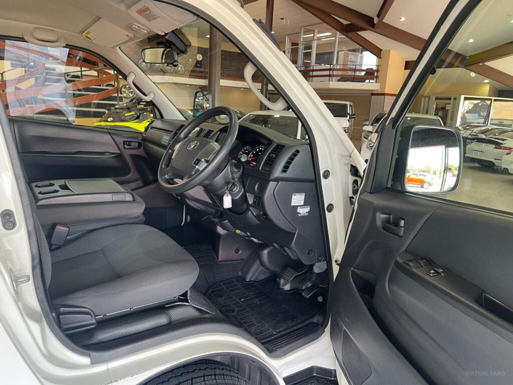 2019 Toyota Hiace DX LWB TRH200