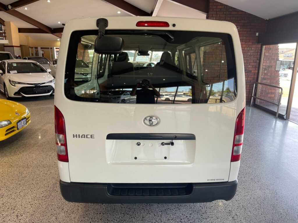 2019 Toyota Hiace DX LWB TRH200