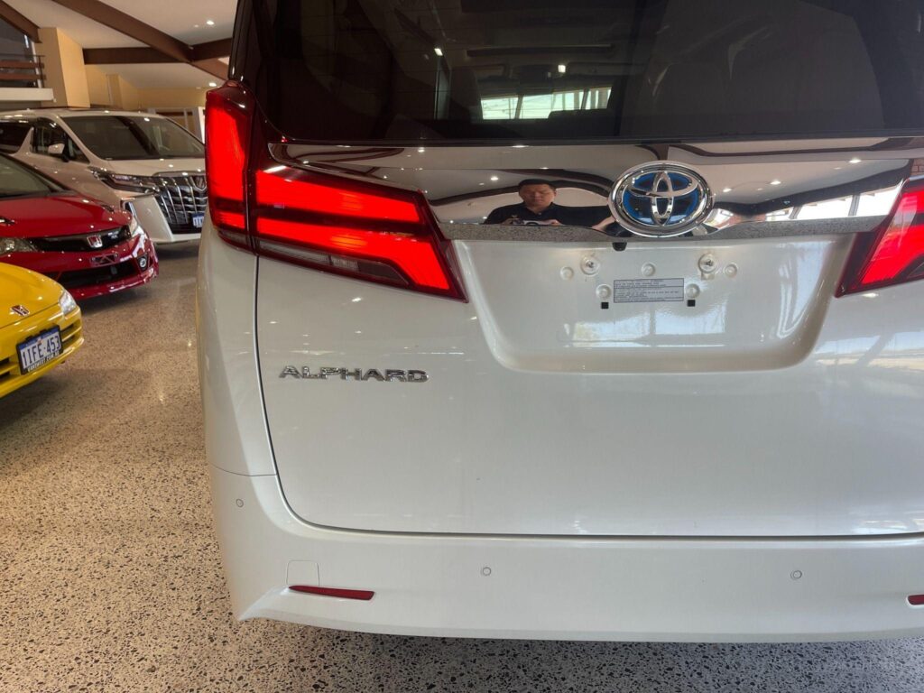 2019 TOYOTA ALPHARD X Hybrid AWD AYH30