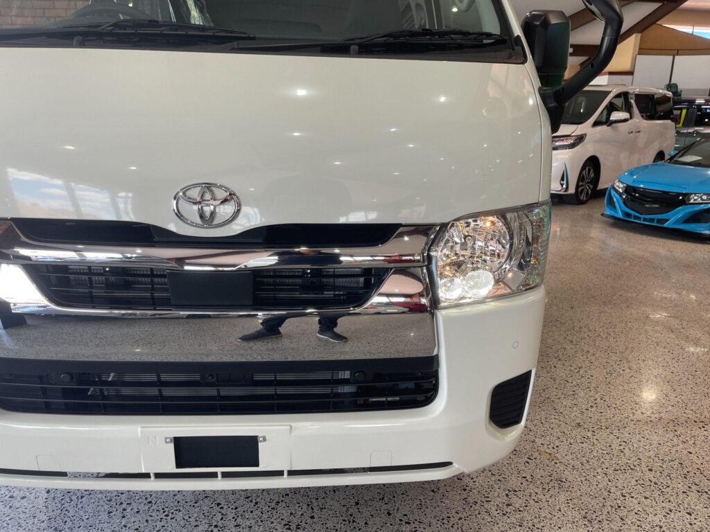 2024 TOYOTA HIACE DX GL PACKAGE TRH200