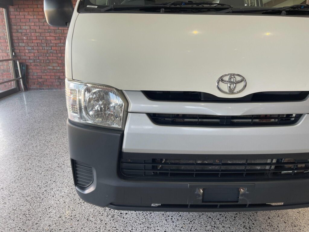 2013 TOYOTA HIACE AWD DX KDH206