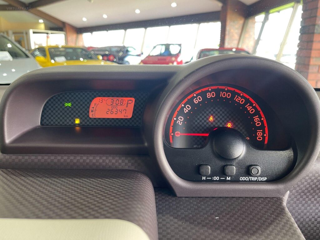 2015 Toyota Spade 1.5F NSP141 With Low Kms