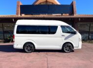 2015 Toyota Hiace Highroof  CAMPING CAR TRH200