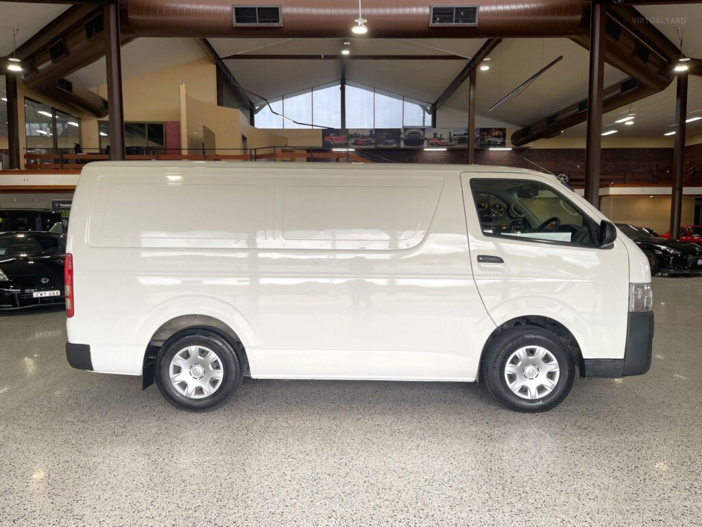 2014 Toyota HiAce LWB TRH201R